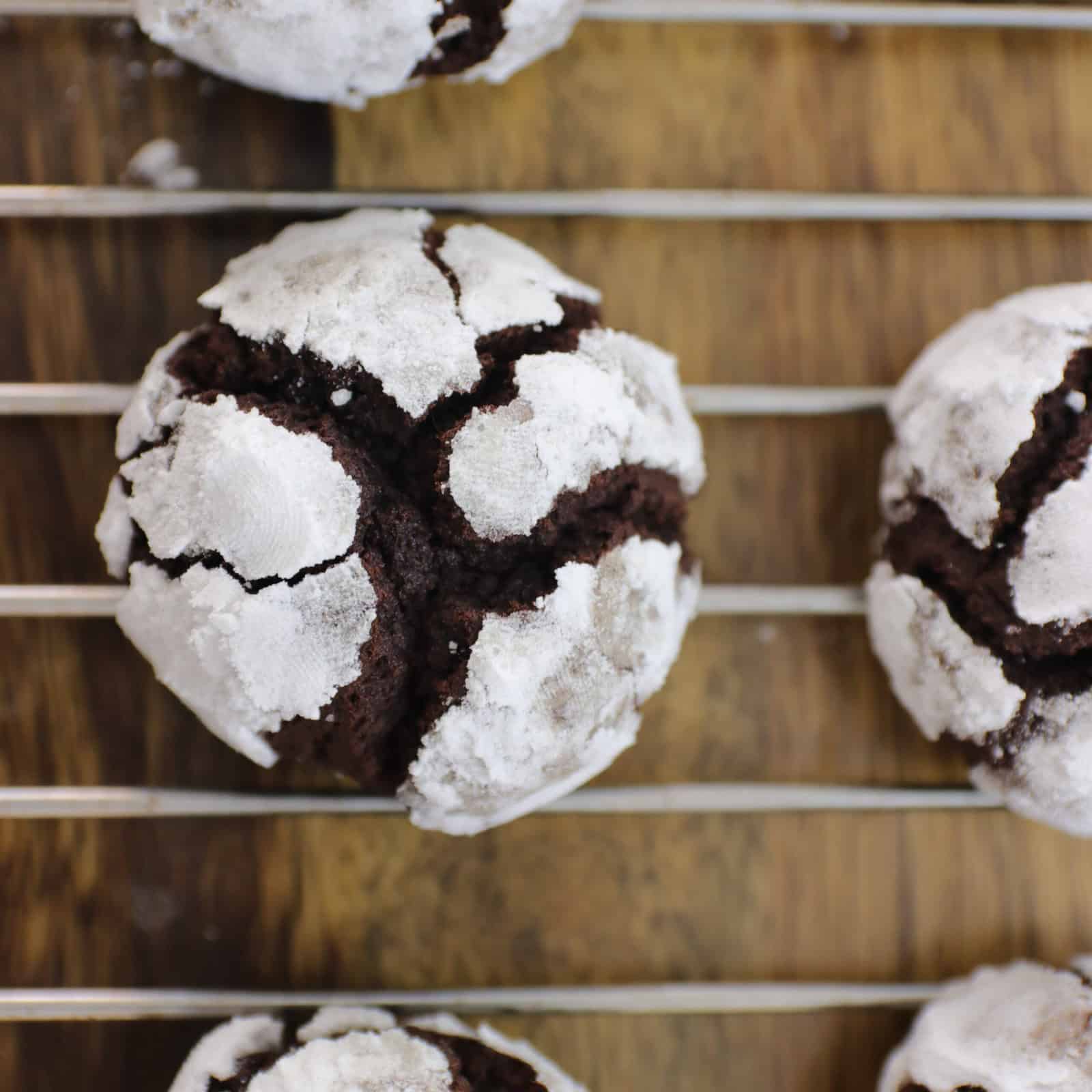 top look at chocolate crinkle cookies