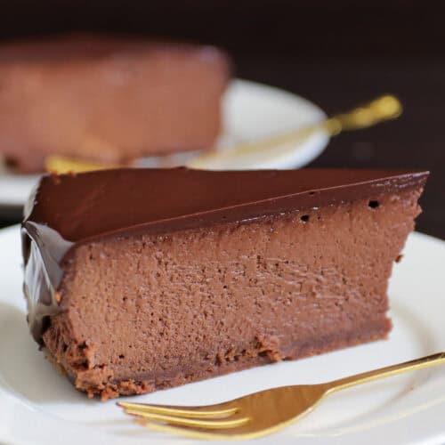 rich and creamy chocolate cheesecake