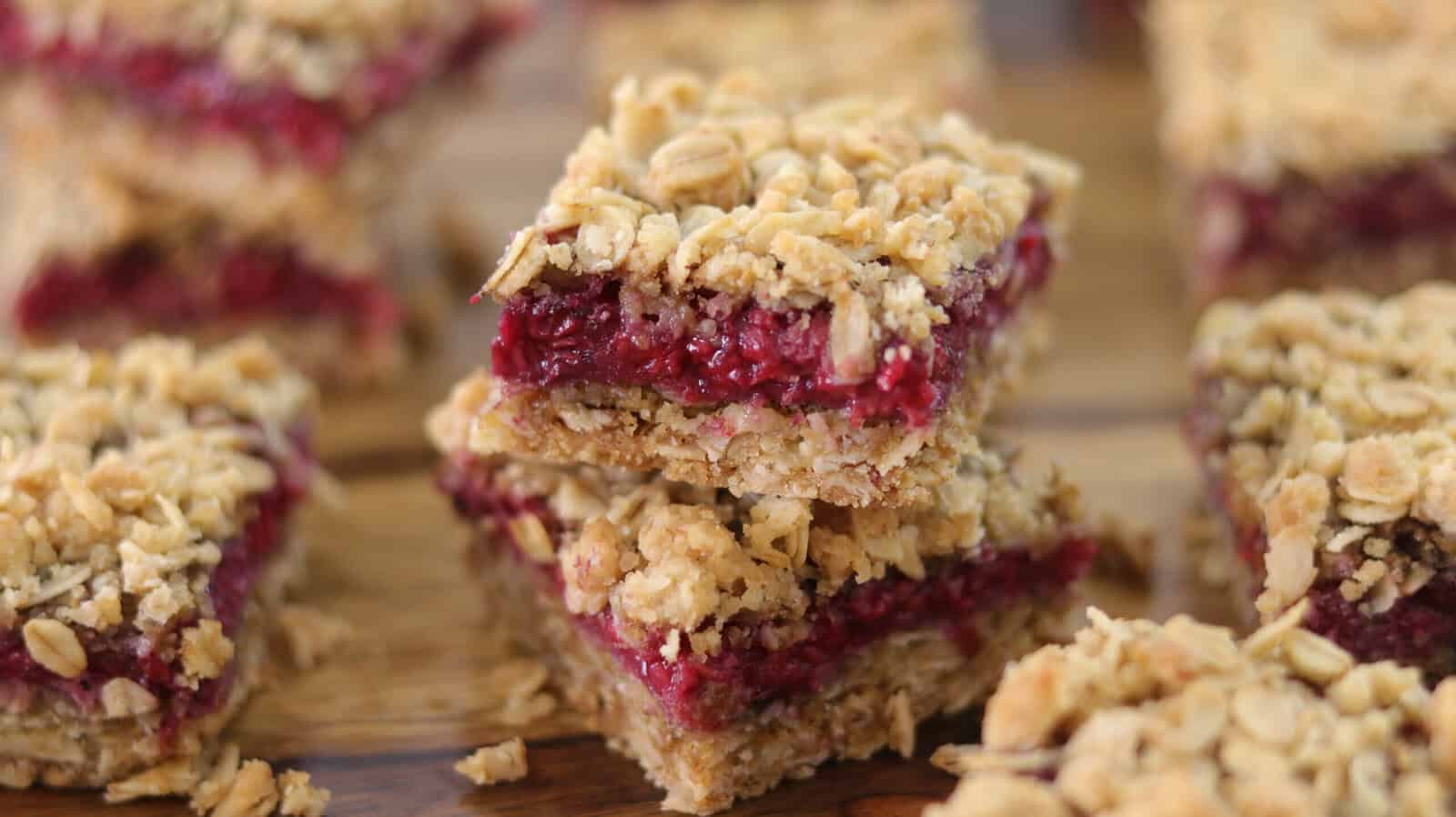 Raspberry Oatmeal Squares Recipe