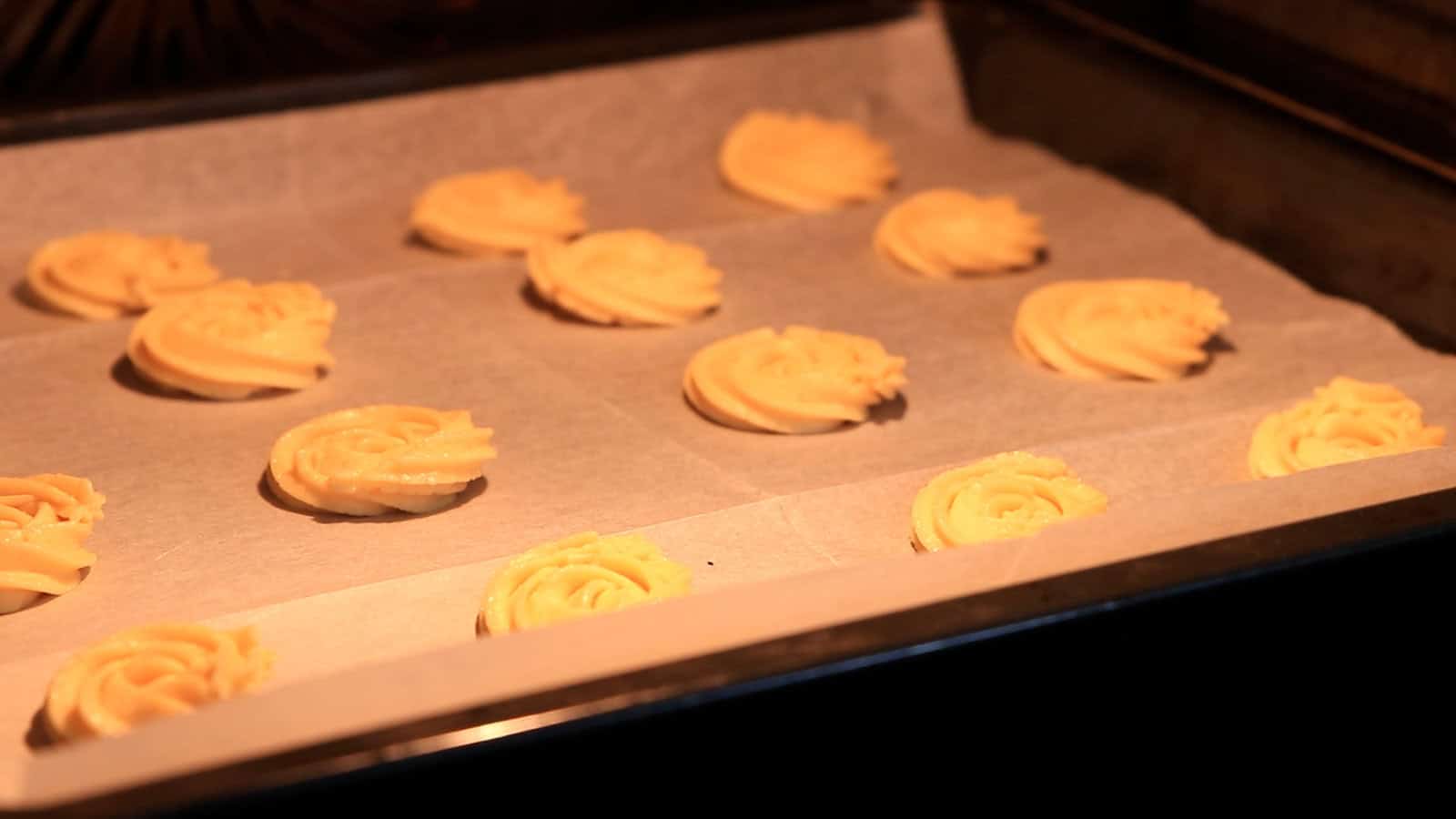 baking butter cookies