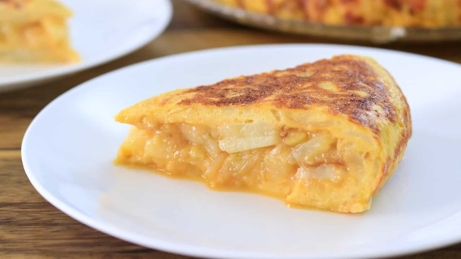 Spanish Omelette Recipe (Tortilla de Patatas)