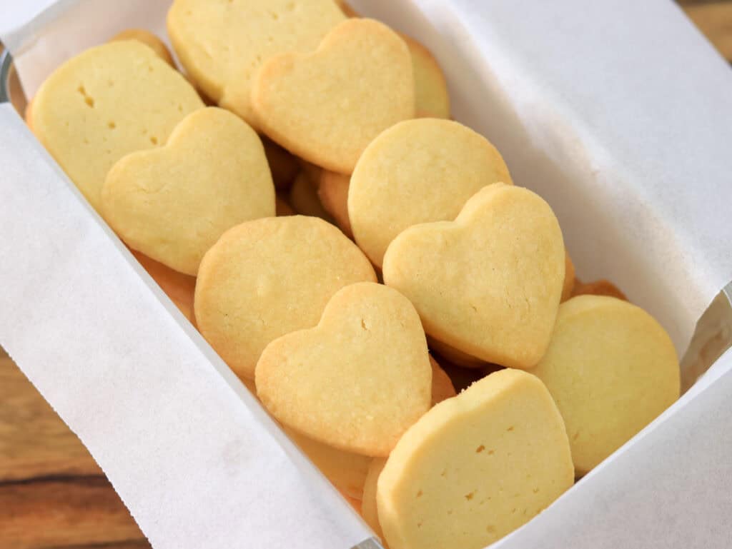 homemade 3-ingredient butter cookies