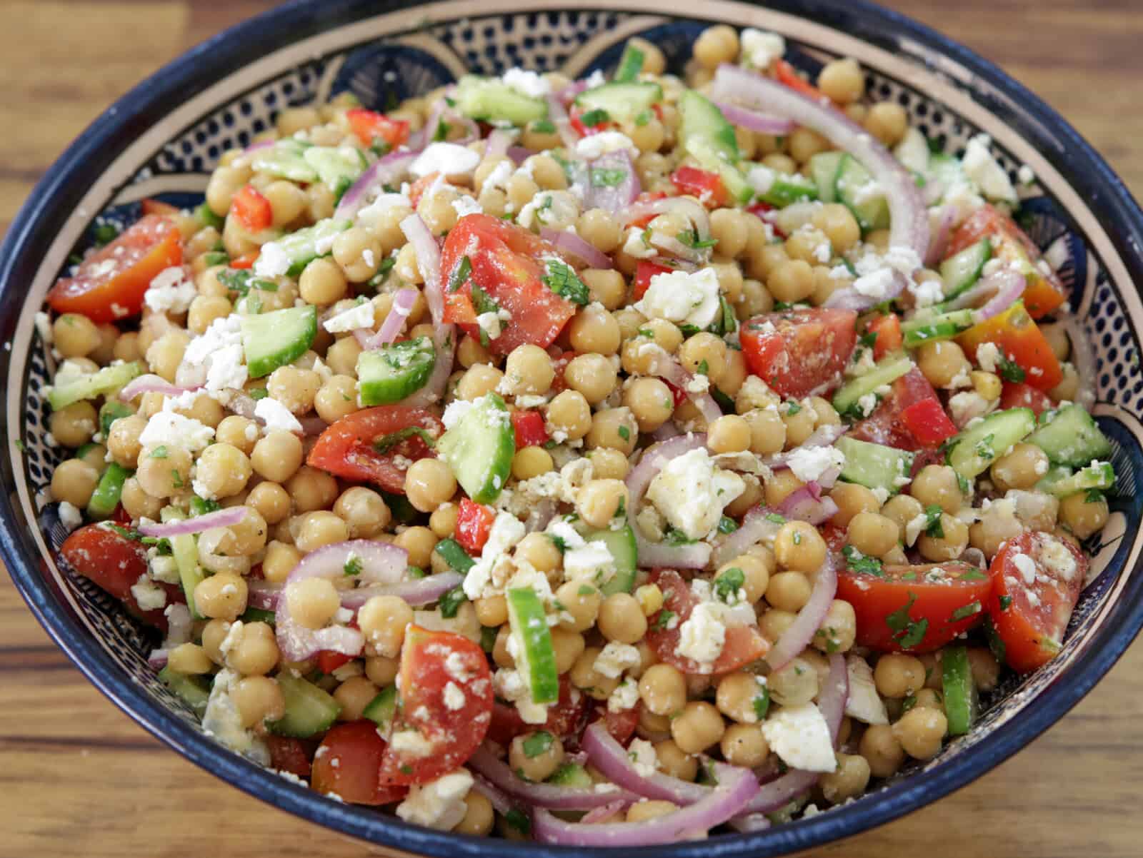 healthy mediterranean chickpea salad