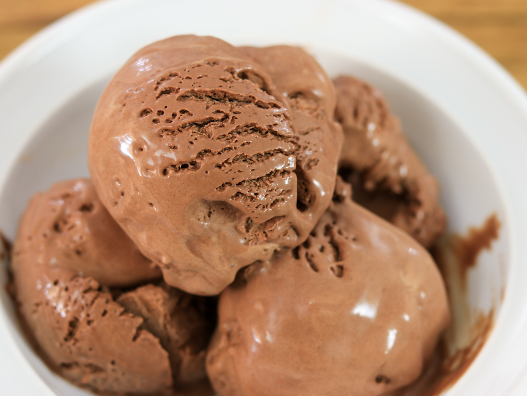 3-ingredient chocolate ice cream