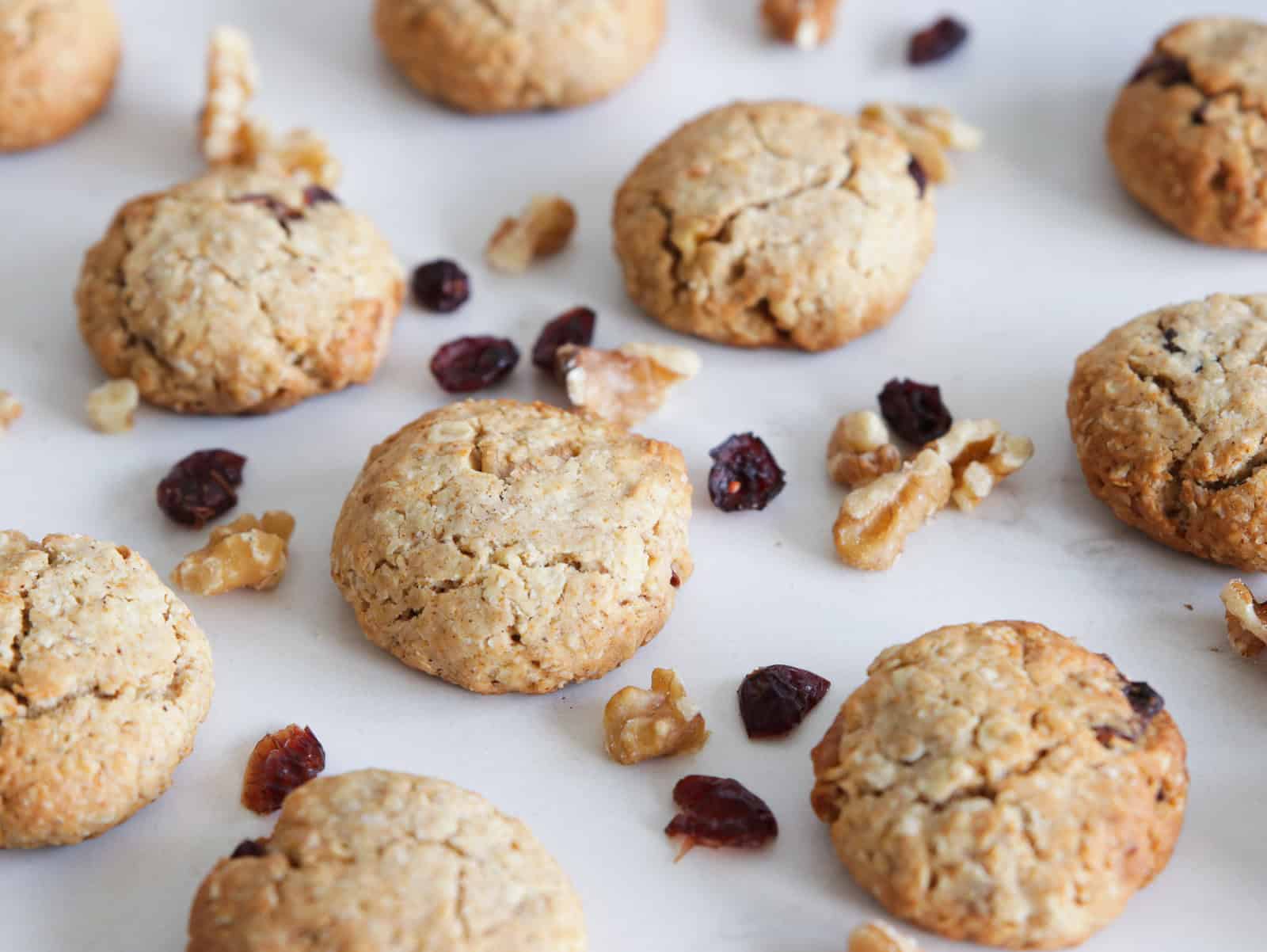 Easy Apple Oatmeal Cookies Recipe