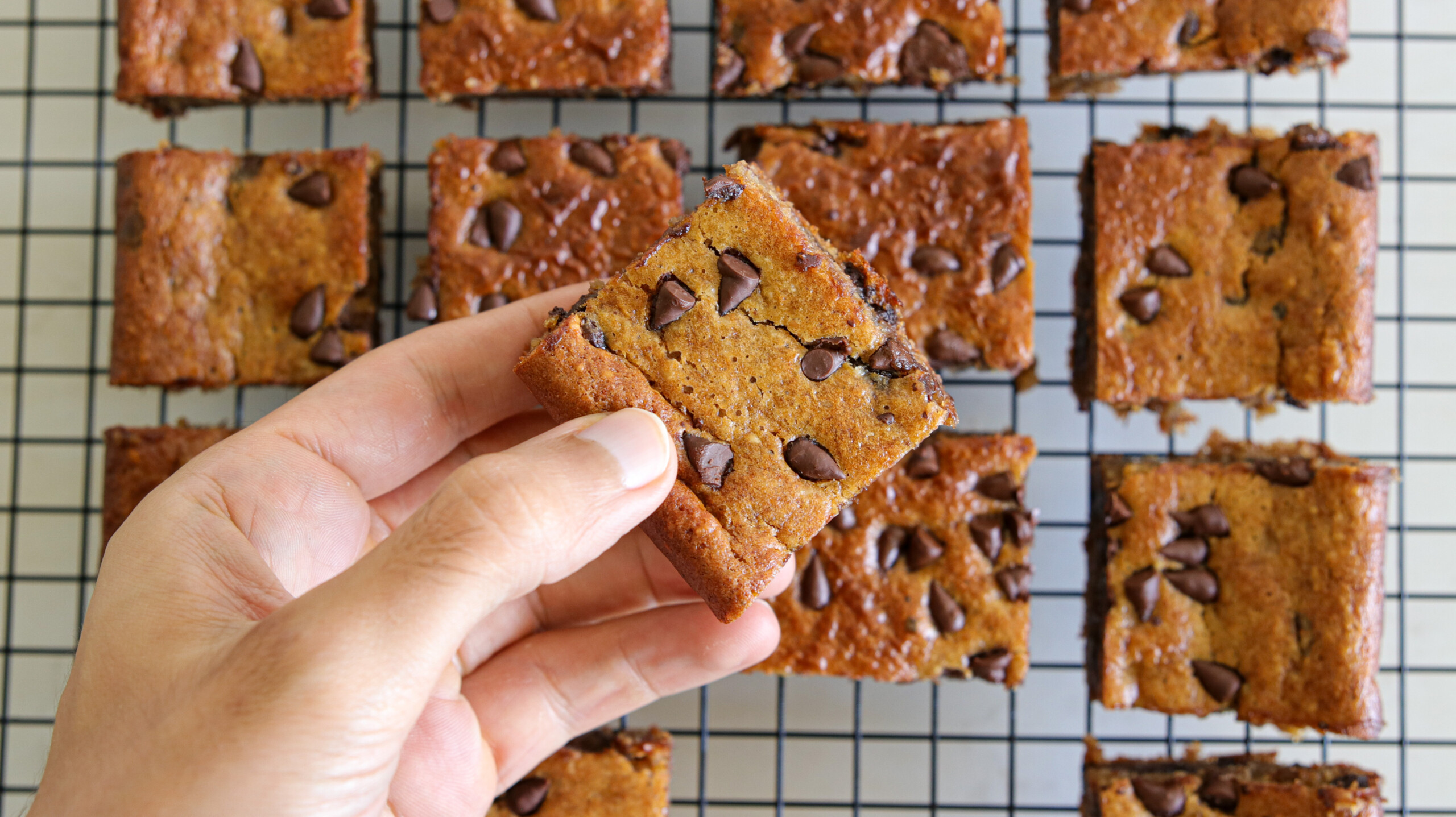 Peanut Butter Banana Chocolate Chip Bars Recipe