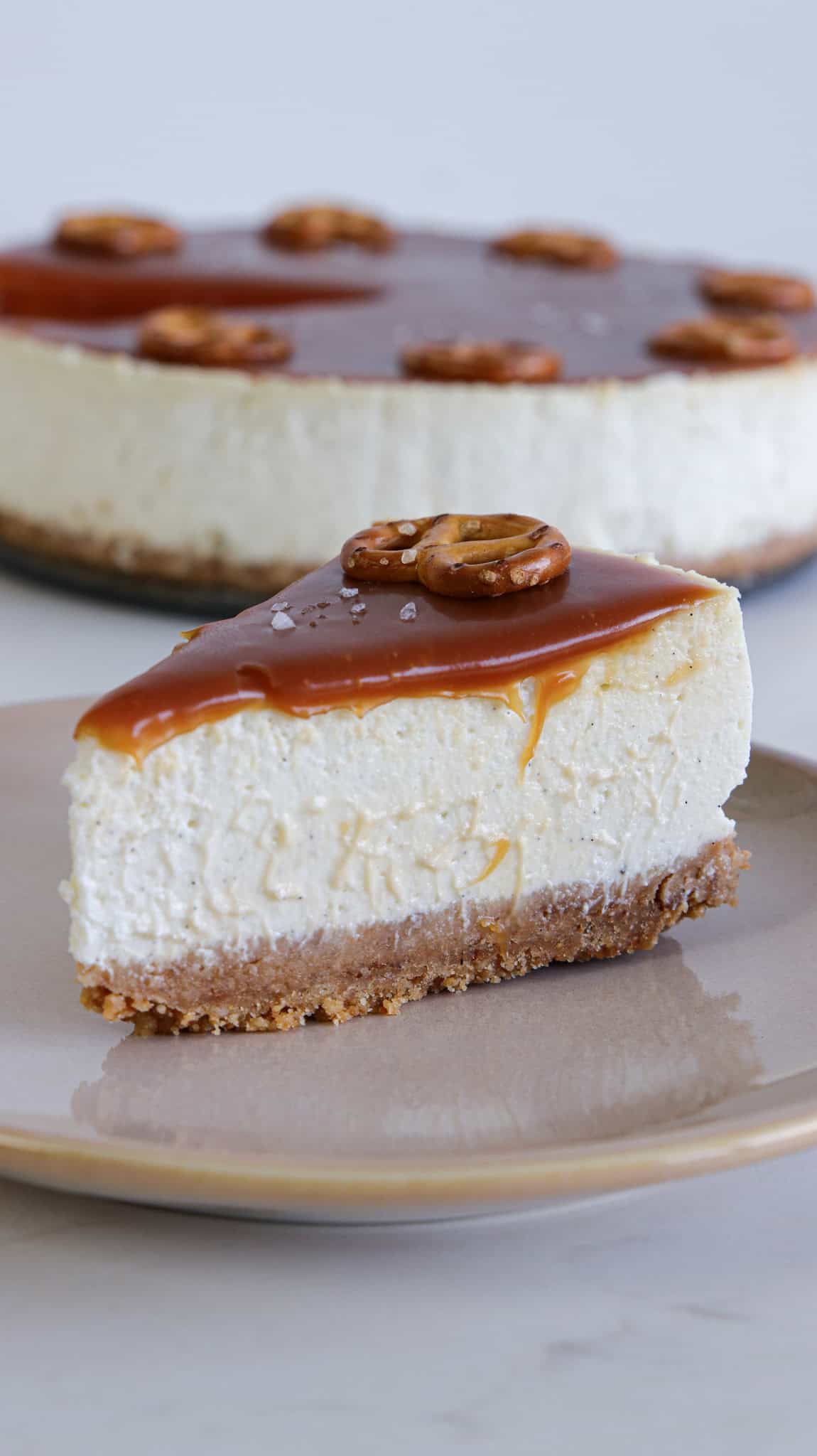 creamy slated caramel cheesecake