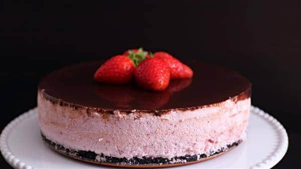 Easy No-bake Strawberry Cheesecake Recipe