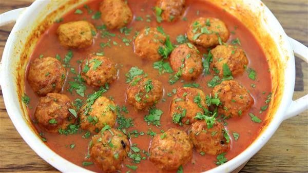 Chicken Meatballs with Coconut Curry Sauce Recipe