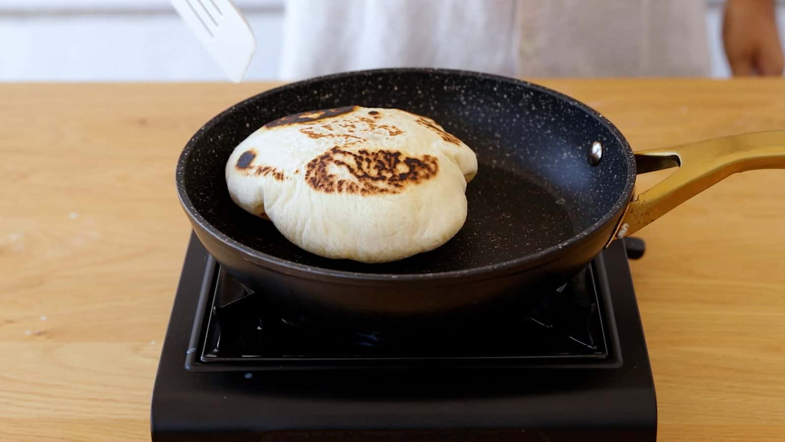 Fluffy Pita Bread on the Stovetop (Skillet Method)