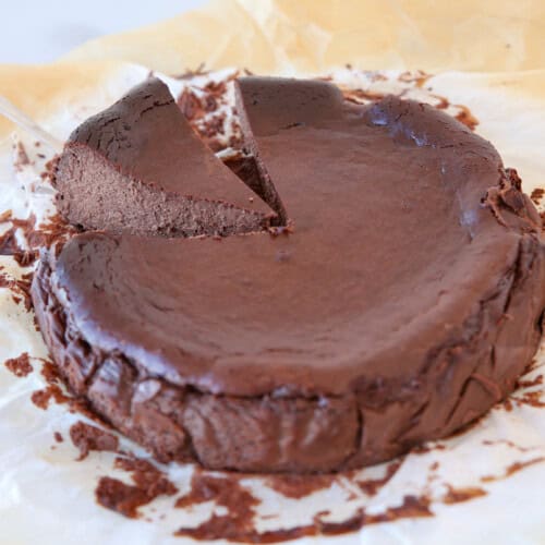 cremy chocolate Basque cheesecake