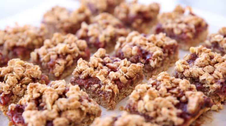 Healthy jam oat bars