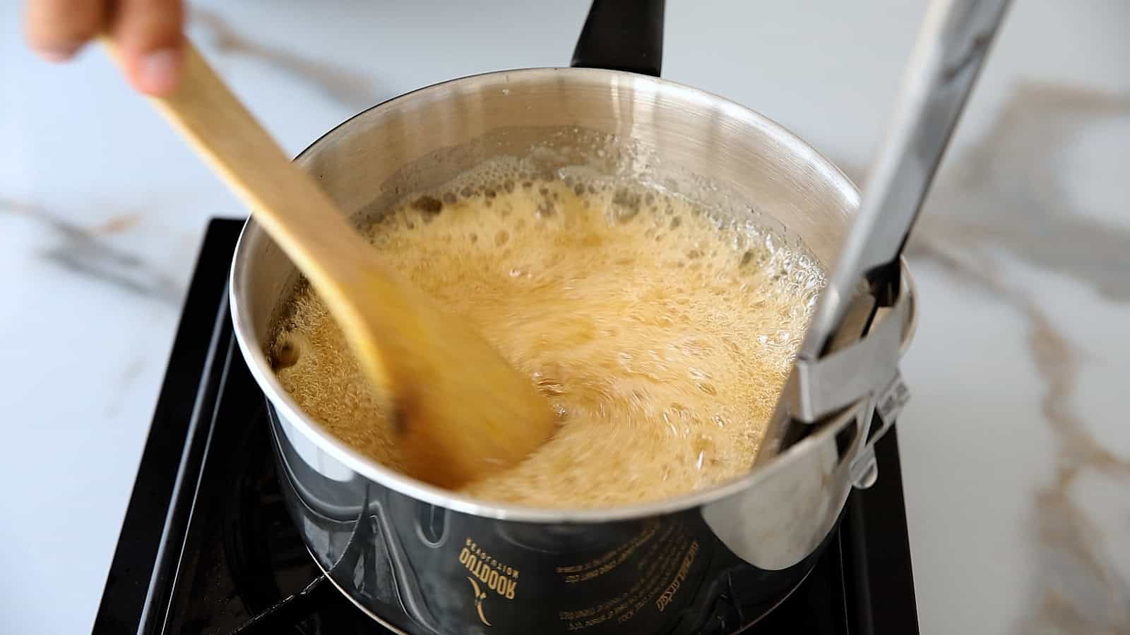 honey syrup for homemade nougat