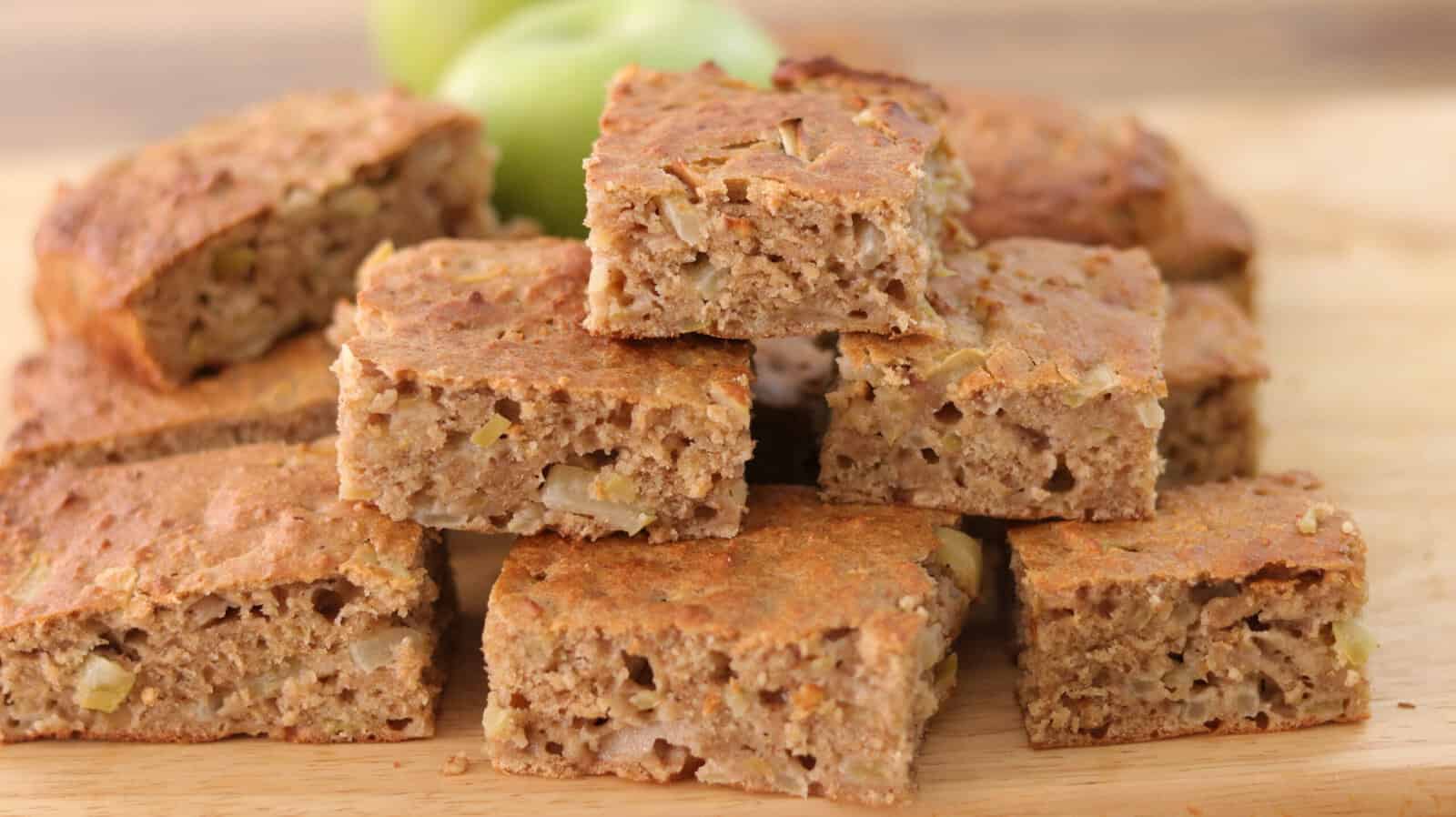 apple oatmeal snack cake