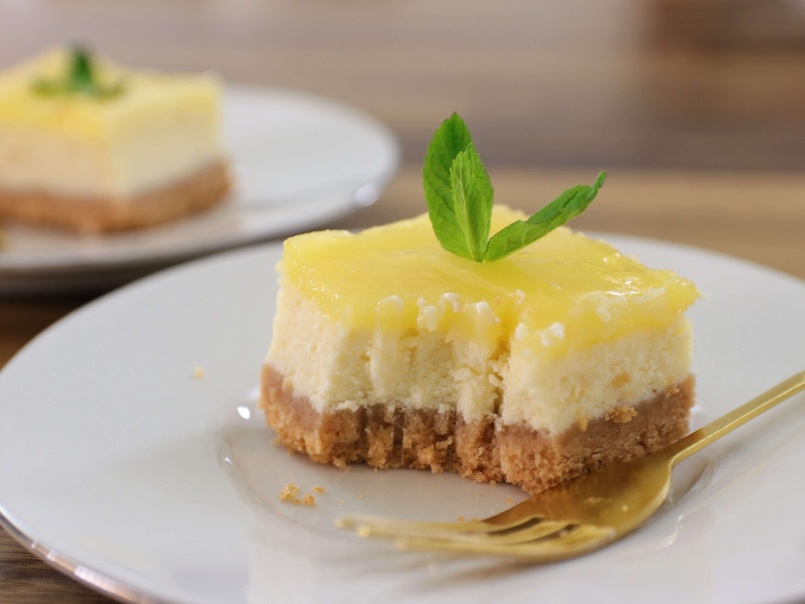 Lemon Cheesecake Bars