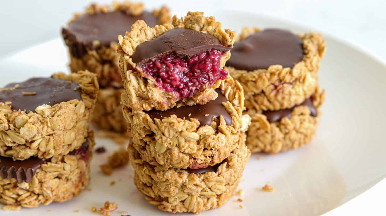 Oatmeal Raspberry Cups