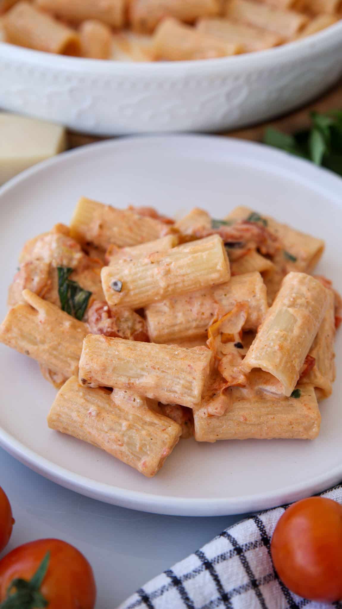 Burst Tomato Pasta With Mascarpone Sauce - The Cooking Foodie