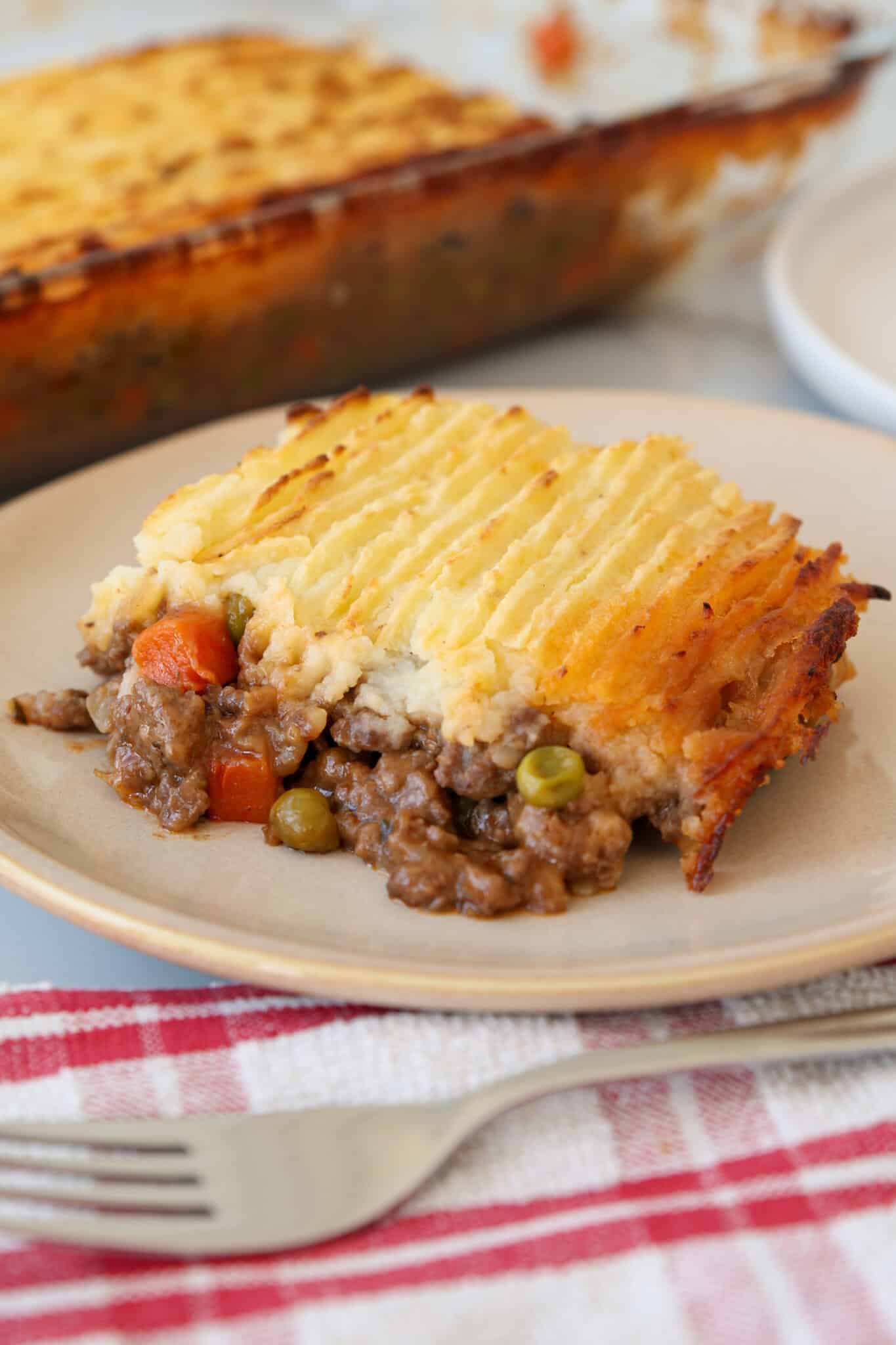 Easy Classic Cottage Pie Recipe with Ground Beef - The Cooking Foodie