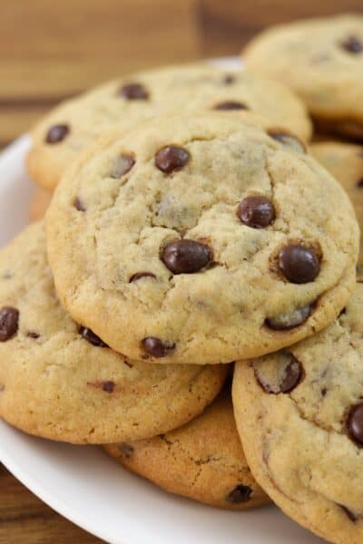 The Best Chocolate Chip Cookies | Soft and Chewy - The Cooking Foodie