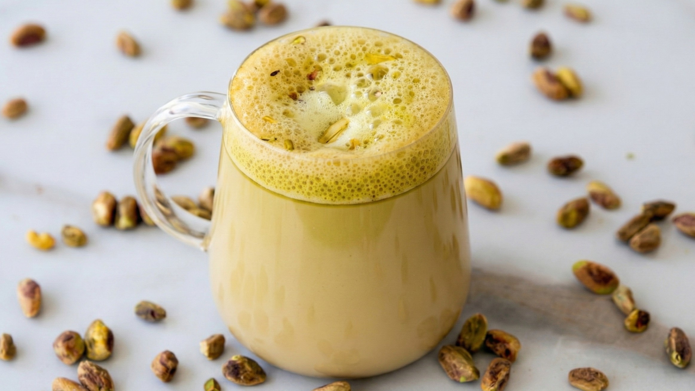 Easy Pistachio Latte Recipe (4 Ingredients!)