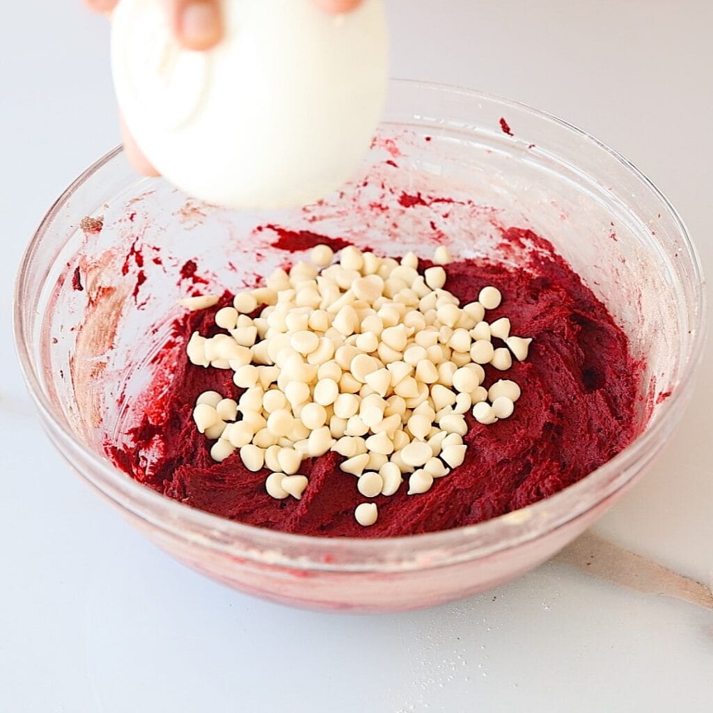 Red Velvet Cookies with White Chocolate Chips (Soft & Chewy) - The ...
