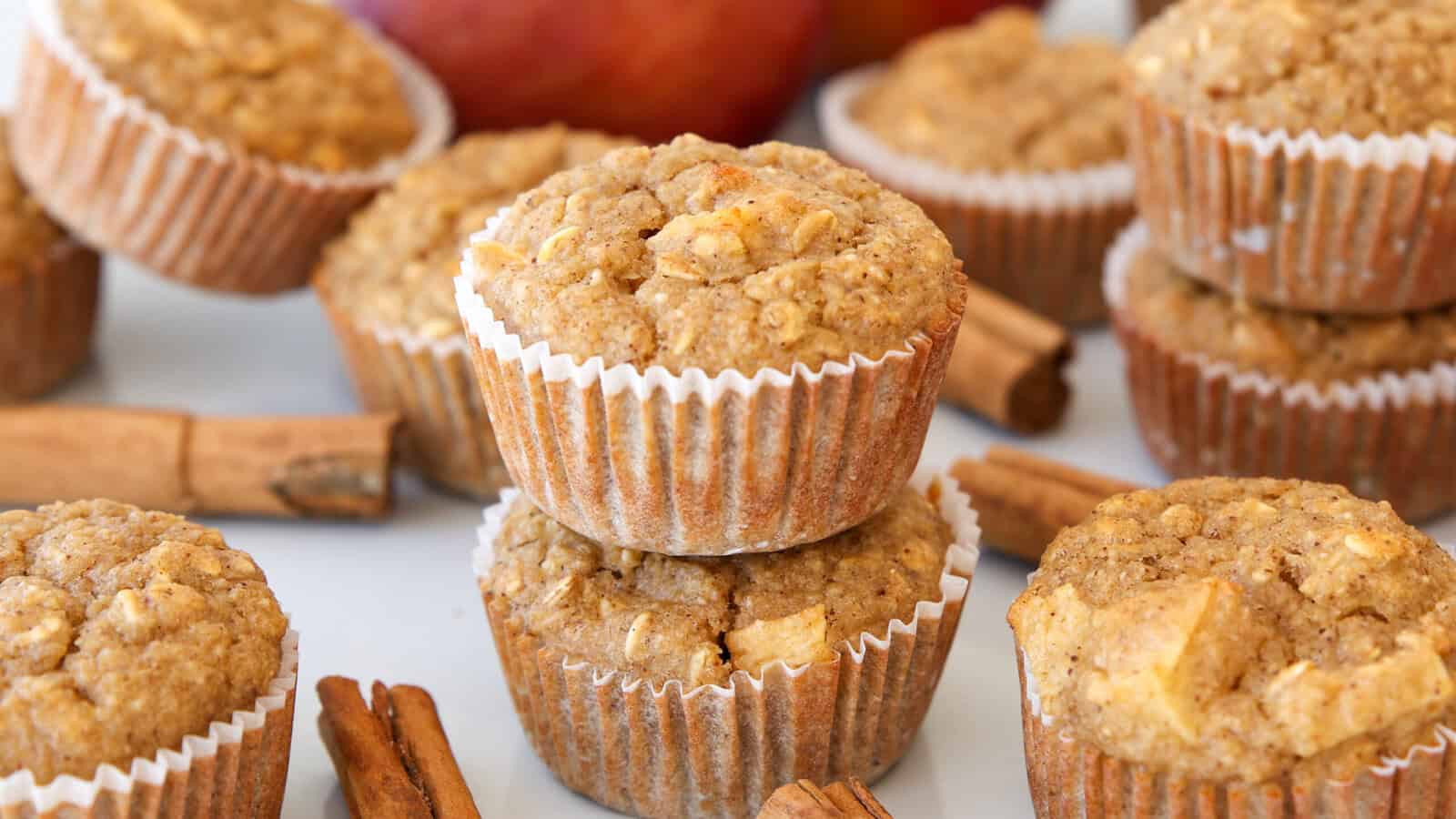 17 Healthy Oat Recipes for Breakfast (Sweet & Savory Ideas)