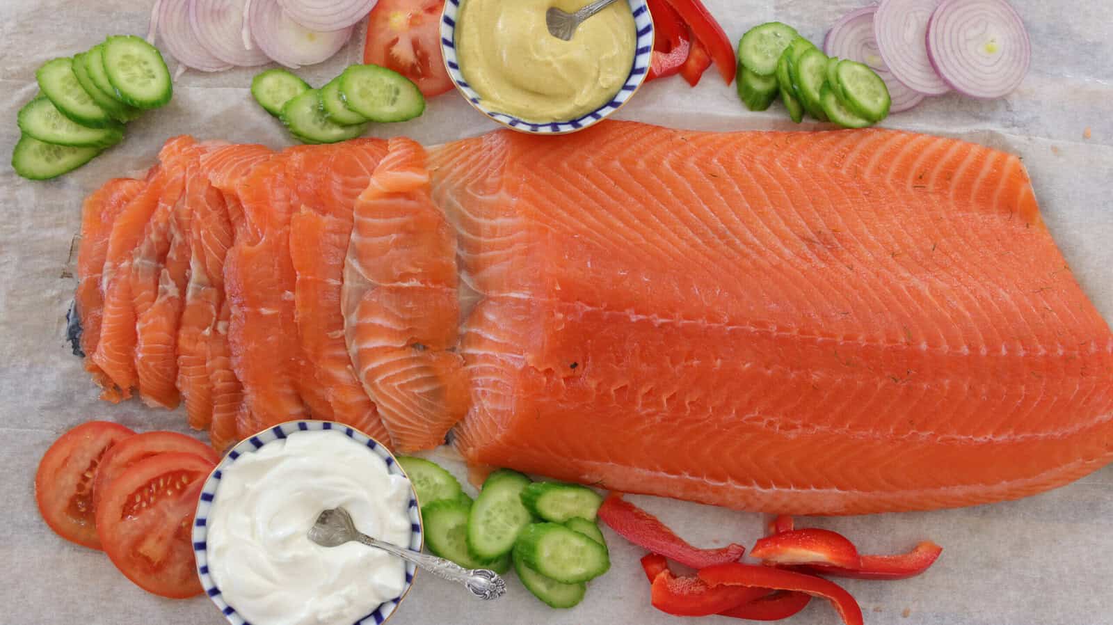 Easy Homemade Gravlax (Cured Salmon)